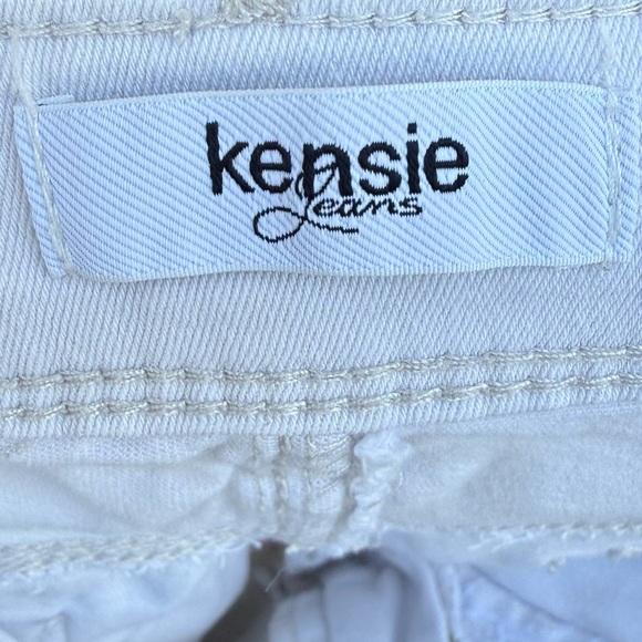 Kensie Women's Straight Leg White Jeans / 4 / Excellent condition - Picture 7 of 11